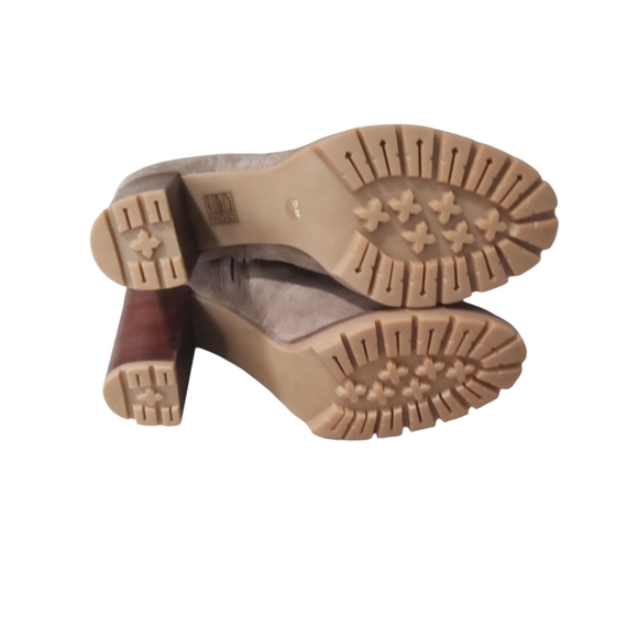 Tory Burch Tan Brown Suede Leather Lug Sole Platform Ankle Boots Zip Side 9.5 - Picture 6 of 7